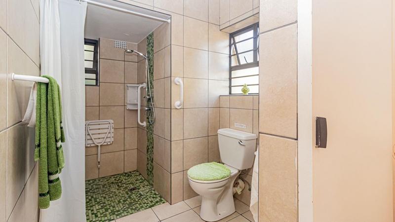 8 Bedroom Property for Sale in Fish Hoek Western Cape